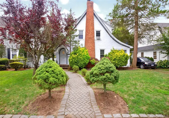 1st image of 81 Chatham Pl, Hempstead, NY 11552 | MLS# 1029433