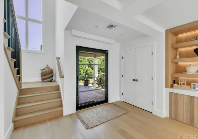 Photo 3 of Single family home for sale at 29 Tiana Cir, Southampton, NY 11946 | MLS# 1029440 | Listing updated on 2026-10-05