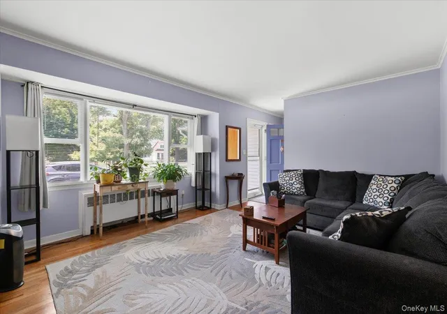 Photo 3 of Sale Pending at 101 Lake Ave, Smithtown, NY 11780 | MLS# 1029446 | Listing updated on 2026-09-19