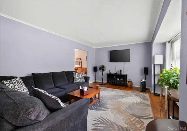 Photo 4 of Sale Pending at 101 Lake Ave, Smithtown, NY 11780 | MLS# 1029446 | Listing updated on 2026-09-19