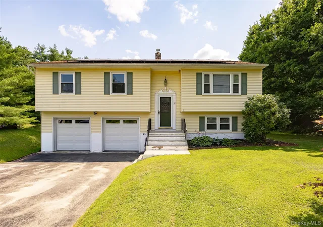 2nd image of 38 Forest Valley Rd, Pleasant Valley, NY 12569 | MLS# 1029452