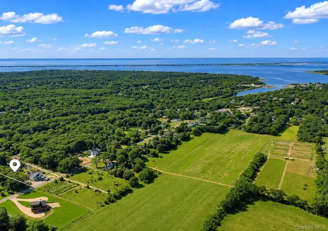 Photo 1 of Single family home for sale at 38 N Bay Ave, Southampton, NY 11941 | MLS# 1029491 | Listing updated on 2026-07-29
