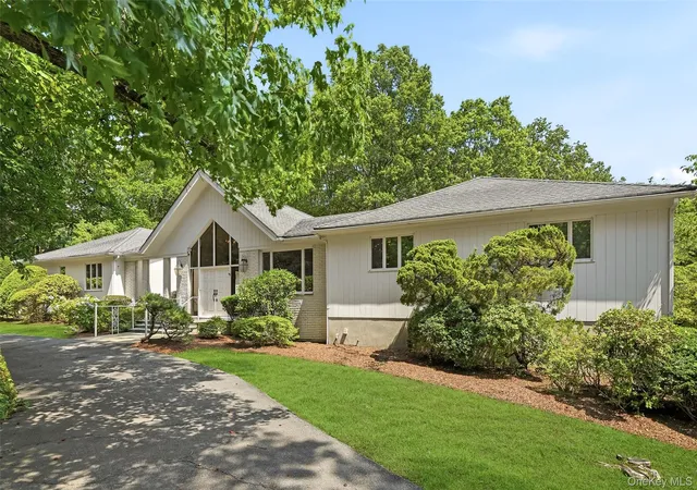 Photo 1 of Single family home for sale at 8 Palma Dr, Harrison, NY 10528 | MLS# 1029523 | Listing updated on 2026-08-28