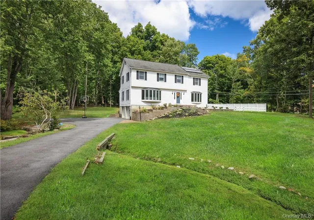 Photo 2 of Sale Pending at 2 Hachaliah Brown Dr, Somers, NY 10589 | MLS# 1029547 | Listing updated on 2026-08-12