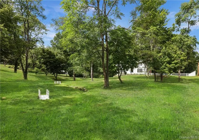 Photo 3 of Sale Pending at 2 Hachaliah Brown Dr, Somers, NY 10589 | MLS# 1029547 | Listing updated on 2026-08-12