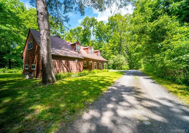 Photo 3 of Single family home for sale at 10-12 Woodlea Rd, Salt Point, NY 12578 | MLS# 1029597 | Listing updated on 2026-07-24