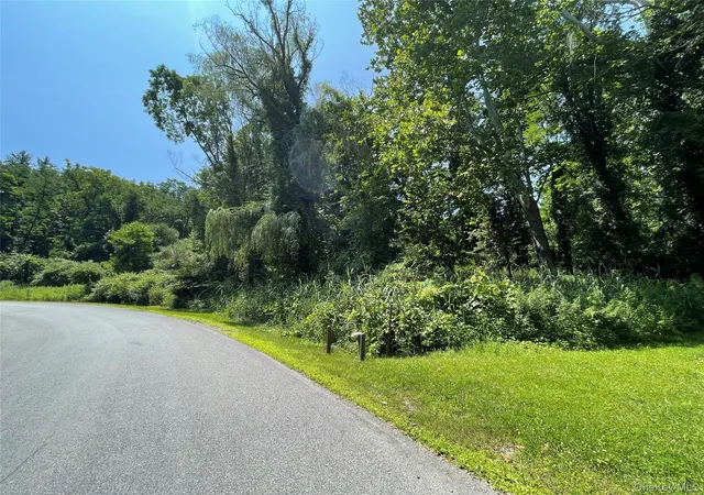Photo 4 of Land for sale at 14 Akindale Rd, Pawling, NY 12564 | MLS# 1029622 | Listing updated on 2026-08-07