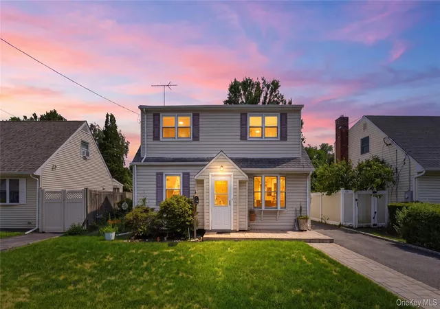 Photo 1 of Sale Pending at 43 Nassau Ave, Oyster Bay, NY 11803 | MLS# 1029625 | Listing updated on 2026-08-28