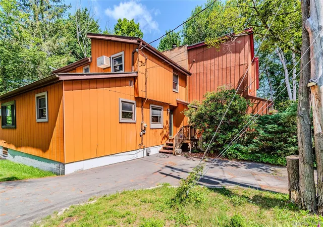 3rd image of 15 Winterthur Rd, Woodridge, NY 12789 | MLS# 1029641