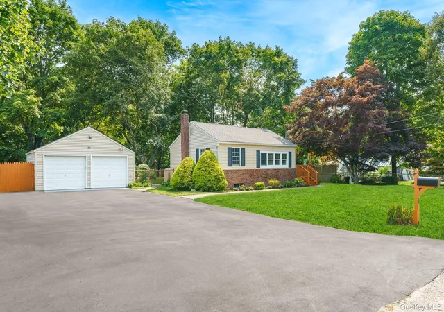 Photo 1 of Sale Pending at 6 Hines Rd, Brookhaven, NY 11953 | MLS# 1029642 | Listing updated on 2026-09-04