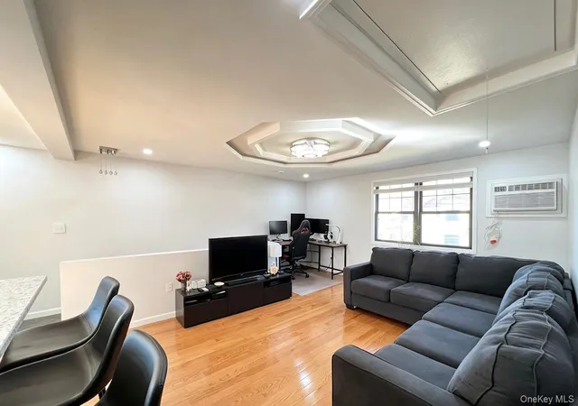 5th image of 13714 68th Dr, New York, NY 11367