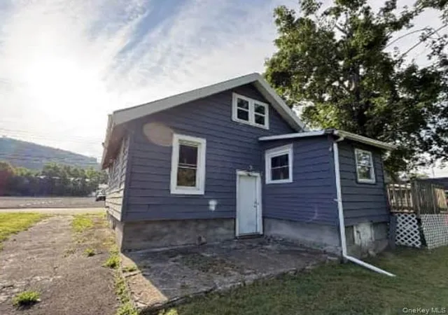 Photo 2 of Single family home for sale at 23 Travis Ave, Binghamton, NY 13904 | MLS# 1029661 | Listing updated on 2026-10-12