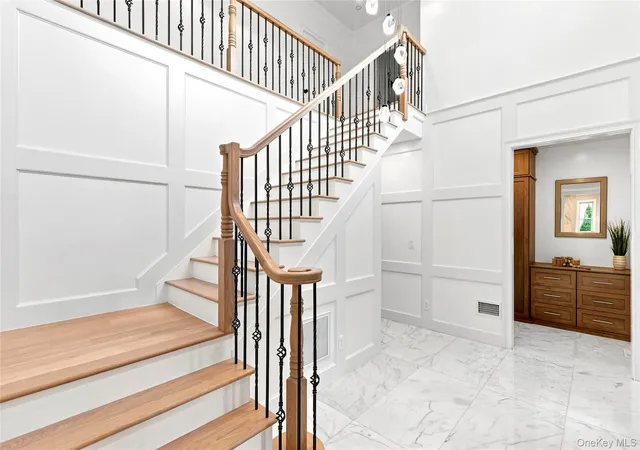 Photo 3 of Single family home for sale at 108 Tanners Pond Rd, Hempstead, NY 11530 | MLS# 1029663 | Listing updated on 2026-10-09