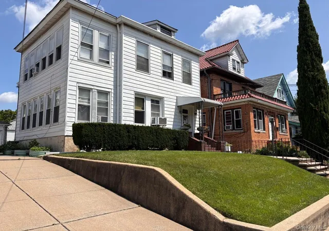 Photo 3 of Sale Pending at 150 29 86th Avenue, New York, NY 11432 | MLS# 1029675 | Listing updated on 2026-08-31