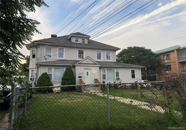 2nd image of 151 Amherst St, Hempstead, NY 11550 | MLS# 1029686