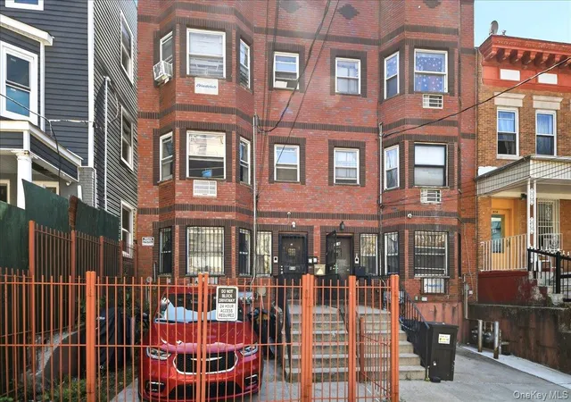 Photo 1 of Single family home for sale at 918 Summit Ave, New York, NY 10452 | MLS# 1029698 | Listing updated on 2026-08-18