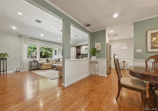 Photo 2 of Sale Pending at 31 Yale St, Garden City, NY 11530 | MLS# 1029703 | Listing updated on 2026-08-14