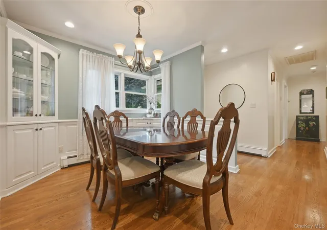 Photo 3 of Sale Pending at 31 Yale St, Garden City, NY 11530 | MLS# 1029703 | Listing updated on 2026-08-14