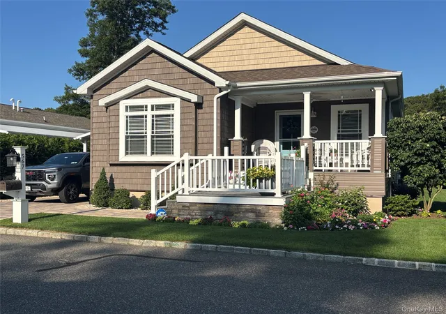 2nd image of 1661 Old Country Rd #567, Riverhead, NY 11901 | MLS# 1029713