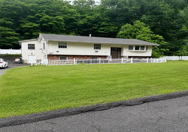 1st image of 31 Regina Rd, Airmont, NY 10952 | MLS# 1029725