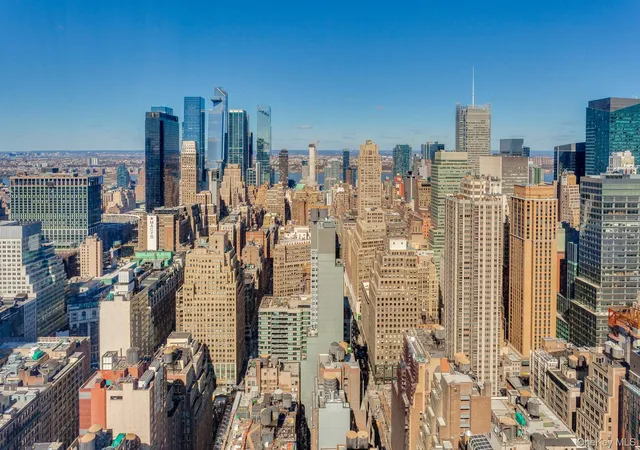 Photo 1 of Condo for sale at 400 5th Avenue, New York, NY 10018 | MLS# 1029727 | Listing updated on 2026-07-23
