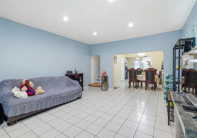 Photo 2 of Single family home for sale at 140 E Pine St, Long Beach, NY 11561 | MLS# 1029730 | Listing updated on 2026-08-04