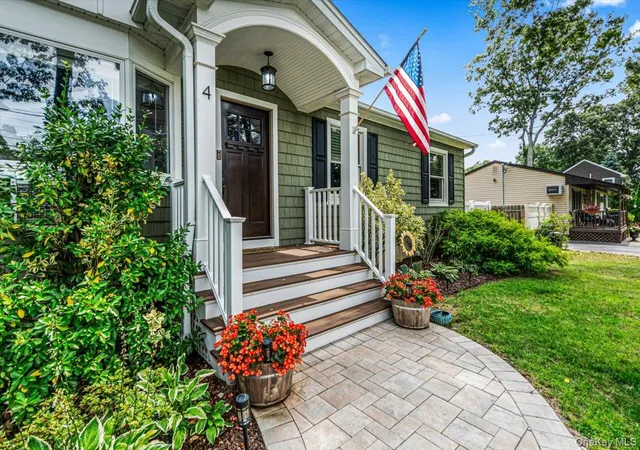 Photo 3 of Sale Pending at 4 Coleman Ave, Brookhaven, NY 11772 | MLS# 1029732 | Listing updated on 2026-08-25