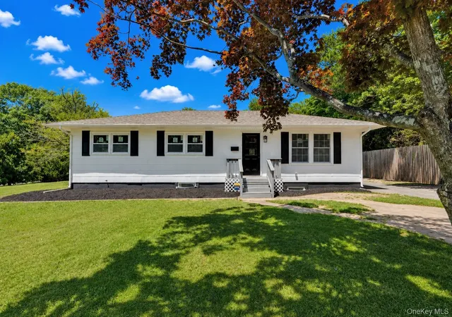 Photo 1 of Sale Pending at 3 Park Ave, Brookhaven, NY 11763 | MLS# 1029737 | Listing updated on 2026-08-12