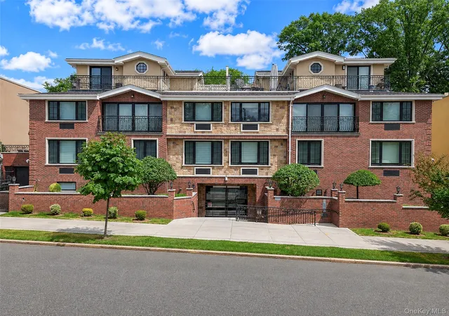 1st image of 185 Battery Ave #2A, New York, NY 11209 | MLS# 1029779