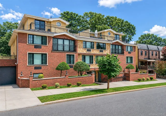 2nd image of 185 Battery Ave #2A, New York, NY 11209 | MLS# 1029779