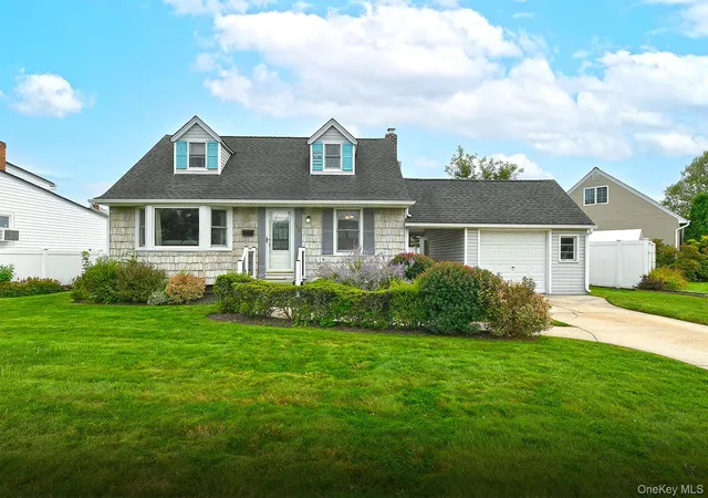 Photo 1 of Sale Pending at 3642 Lark St, Hempstead, NY 11756 | MLS# 1029786 | Listing updated on 2026-09-03