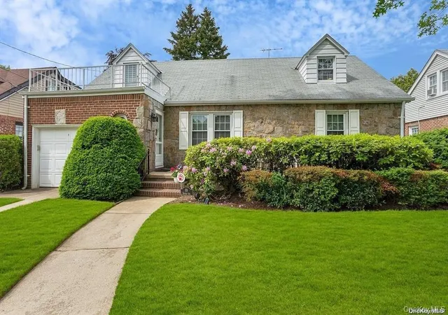 Photo 1 of Sale Pending at 89 Beverly Ave, Hempstead, NY 11001 | MLS# 1029787 | Listing updated on 2026-09-04