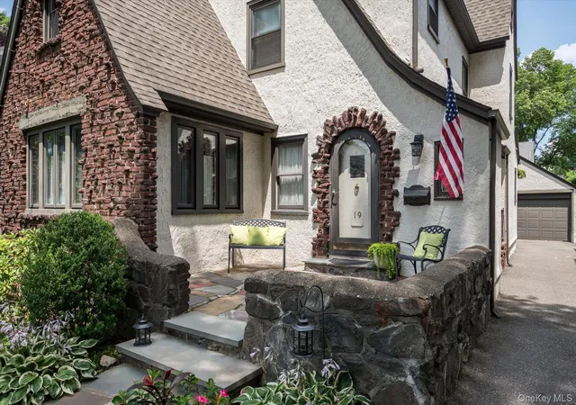 Photo 2 of Sale Pending at 19 Cypress St, Hempstead, NY 11001 | MLS# 1029803 | Listing updated on 2026-08-10