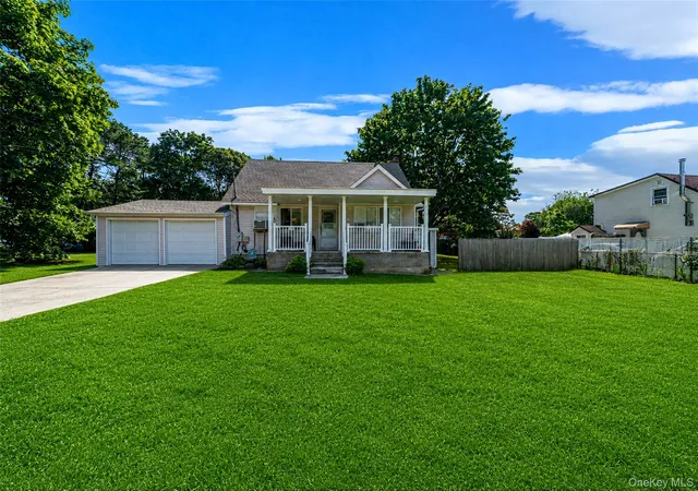 Photo 2 of Single family home for sale at 1641 E 3rd Avenue, Bay Shore, NY 11706 | MLS# 1029811 | Listing updated on 2026-07-24
