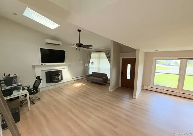 Photo 3 of Single family home for sale at 5 Lee Rd, Somers, NY 10589 | MLS# 1029827 | Listing updated on 2026-08-01