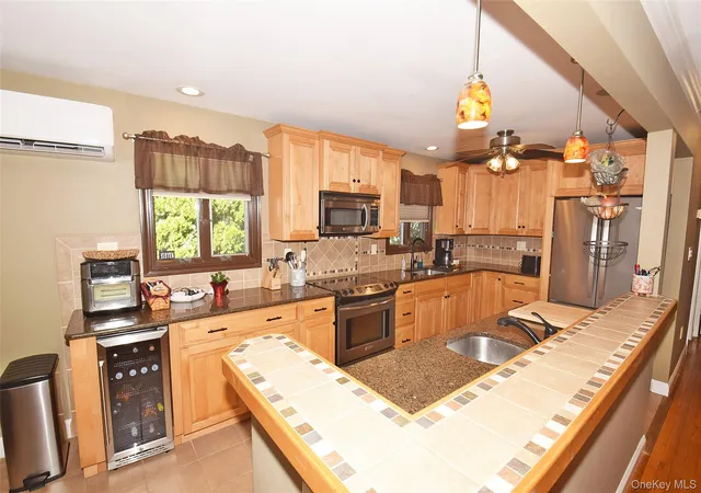 Photo 3 of Sale Pending at 587 Johnson Ave, Islip, NY 11779 | MLS# 1029851 | Listing updated on 2026-09-13