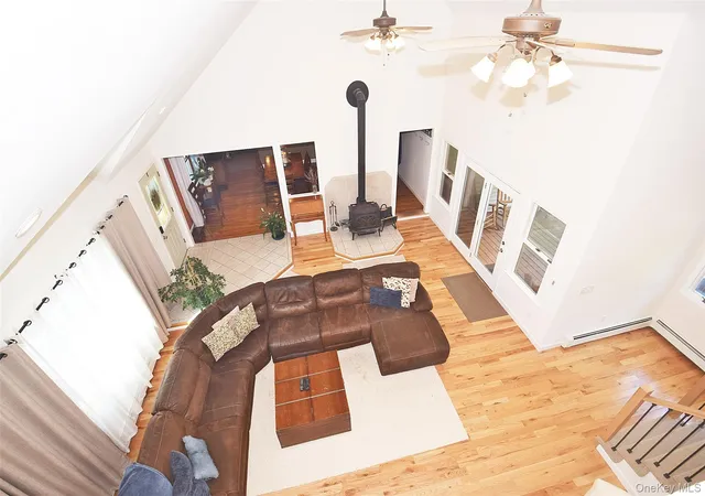 Photo 4 of Sale Pending at 587 Johnson Ave, Islip, NY 11779 | MLS# 1029851 | Listing updated on 2026-09-13
