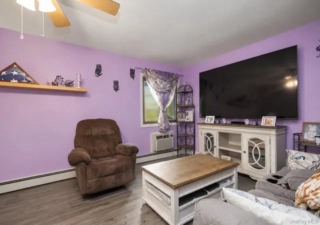 Photo 3 of Single family home for sale at 7 Allan Park Mews, Middletown, NY 10940 | MLS# 1029852 | Listing updated on 2026-10-07