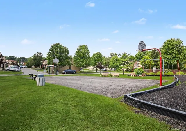 41st image of 7 Allan Park Mews, Middletown, NY 10940 | MLS# 1029852
