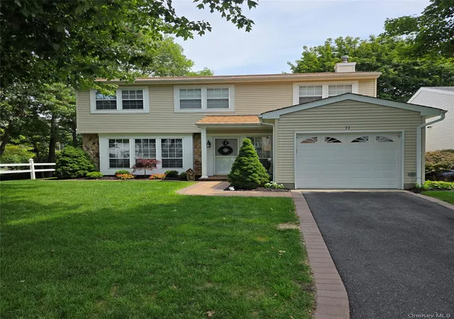 Photo 1 of Sale Pending at 11 Colony Dr, Islip, NY 11741 | MLS# 1029853 | Listing updated on 2026-08-26