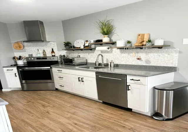 Photo 4 of Sale Pending at 11 Colony Dr, Islip, NY 11741 | MLS# 1029853 | Listing updated on 2026-08-26
