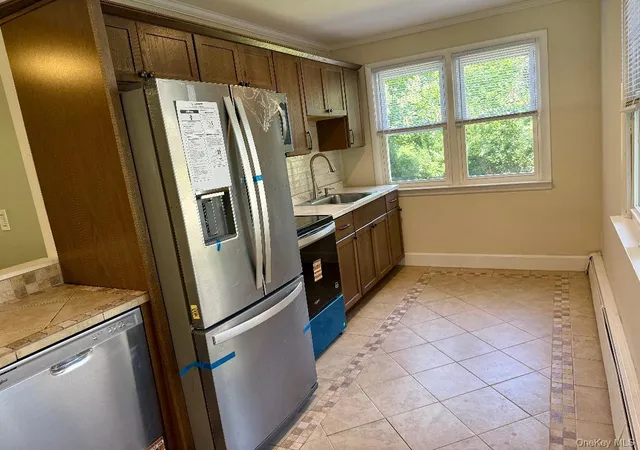 Photo 3 of Sale Pending at 18 Kew, Brookhaven, NY 11789 | MLS# 1029857 | Listing updated on 2026-10-08