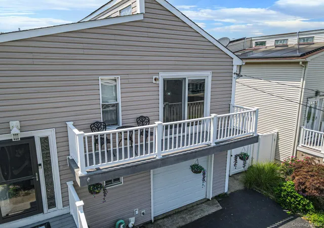 44th image of 32 Yacht Club Rd, Babylon, NY 11702 | MLS# 1029874