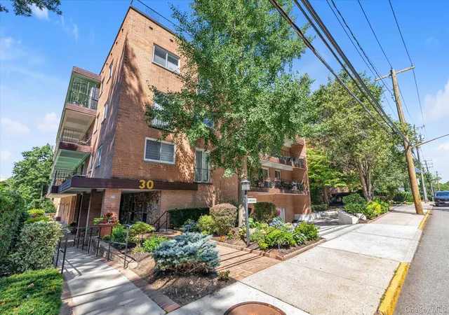 1st image of 30 Barstow Rd #3A, Great Neck, NY 11021 | MLS# 1029883