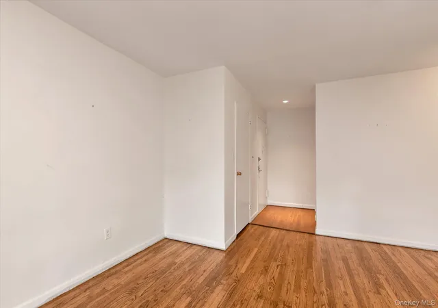 20th image of 30 Barstow Rd #3A, Great Neck, NY 11021 | MLS# 1029883