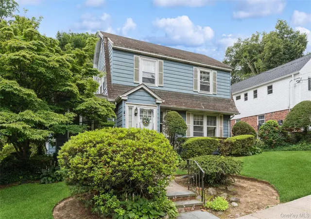 Photo 3 of Sale Pending at 358 Arleigh Rd, New York, NY 11363 | MLS# 1029900 | Listing updated on 2026-08-14
