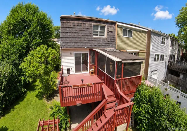 2nd image of 15 Old Anvil Ln, Middletown, NY 10940 | MLS# 1029917