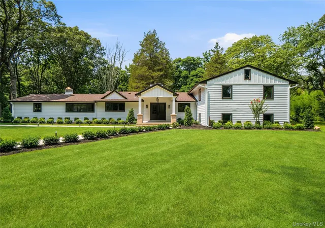 Photo 3 of Mansion for sale at 31 Saw Ml Rd, Huntington, NY 11724 | MLS# 1029939 | Listing updated on 2026-09-13