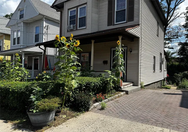 Photo 1 of Single family home for sale at 44 Claremont Pl, Mount Vernon, NY 10553 | MLS# 1029941 | Listing updated on 2026-08-16
