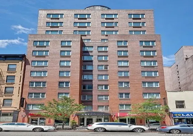 2nd image of 1810 3Rd Ave, New York, NY 10029